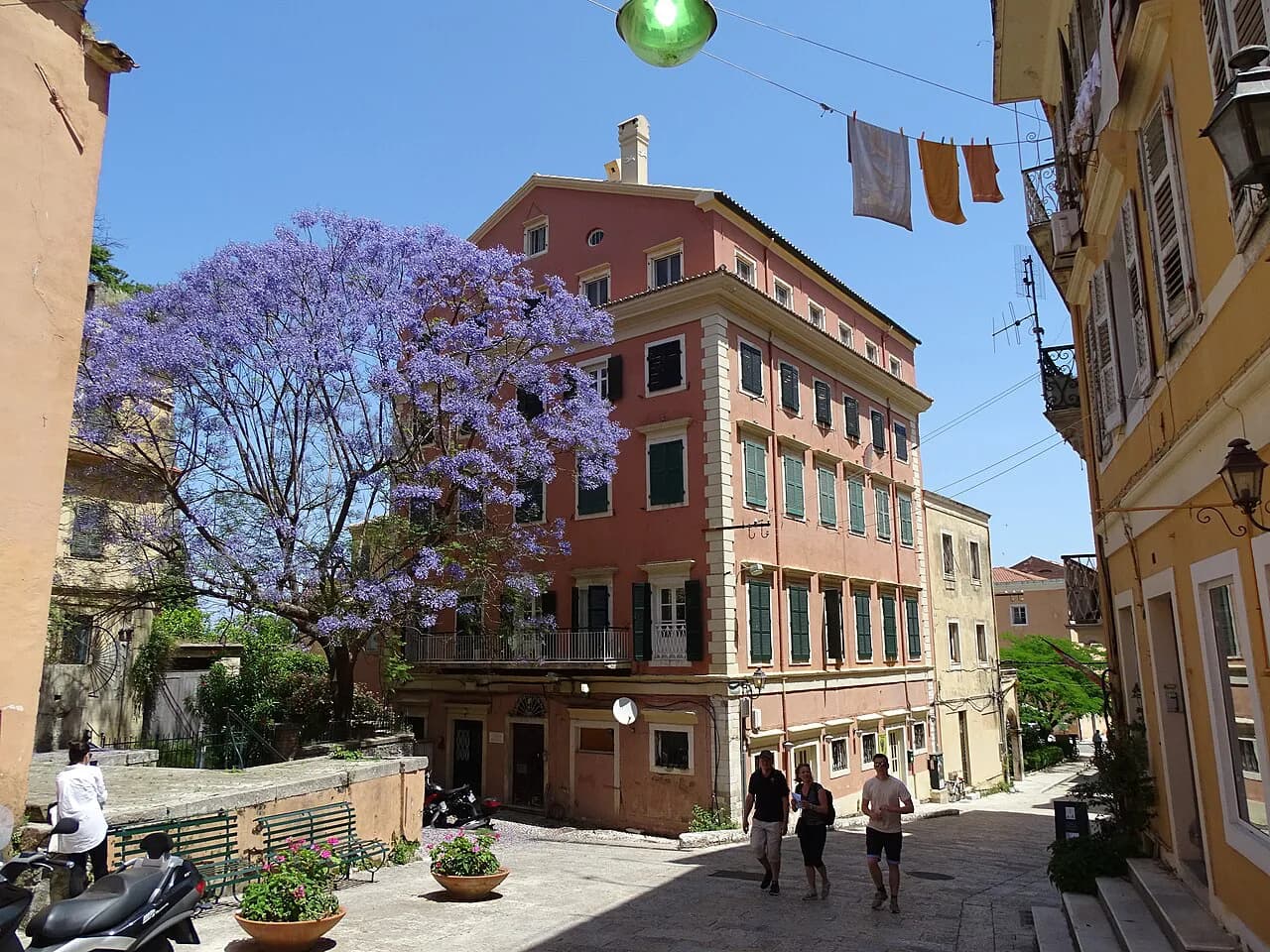 Best Restaurants in Corfu Town: Where to Eat in the Old Town