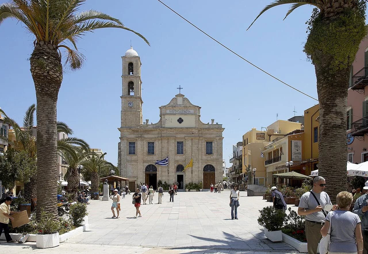 Chania Cathedral: Visiting the Mitropoli in Old Town