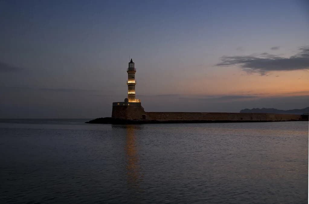 Chania Lighthouse: Visiting the Venetian Harbour Landmark