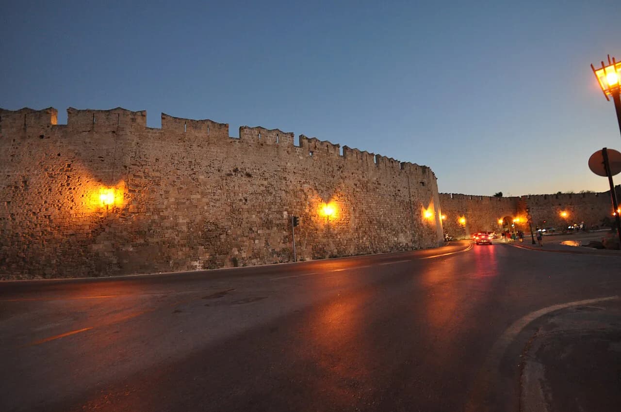 Rhodes Attractions: 7 Visitor Guides