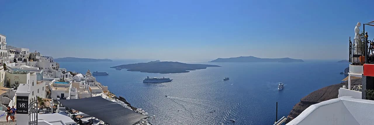 Santorini Attractions: 7 Visitor Guides