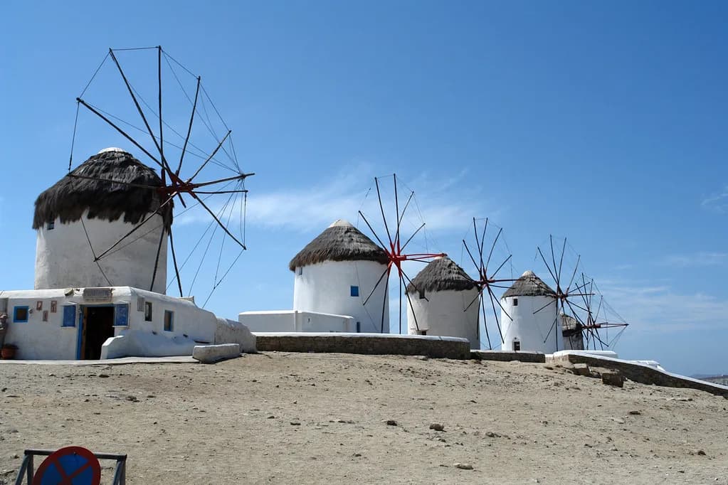 Mykonos Windmills Guide: Best Visit Times & Sunset Tips