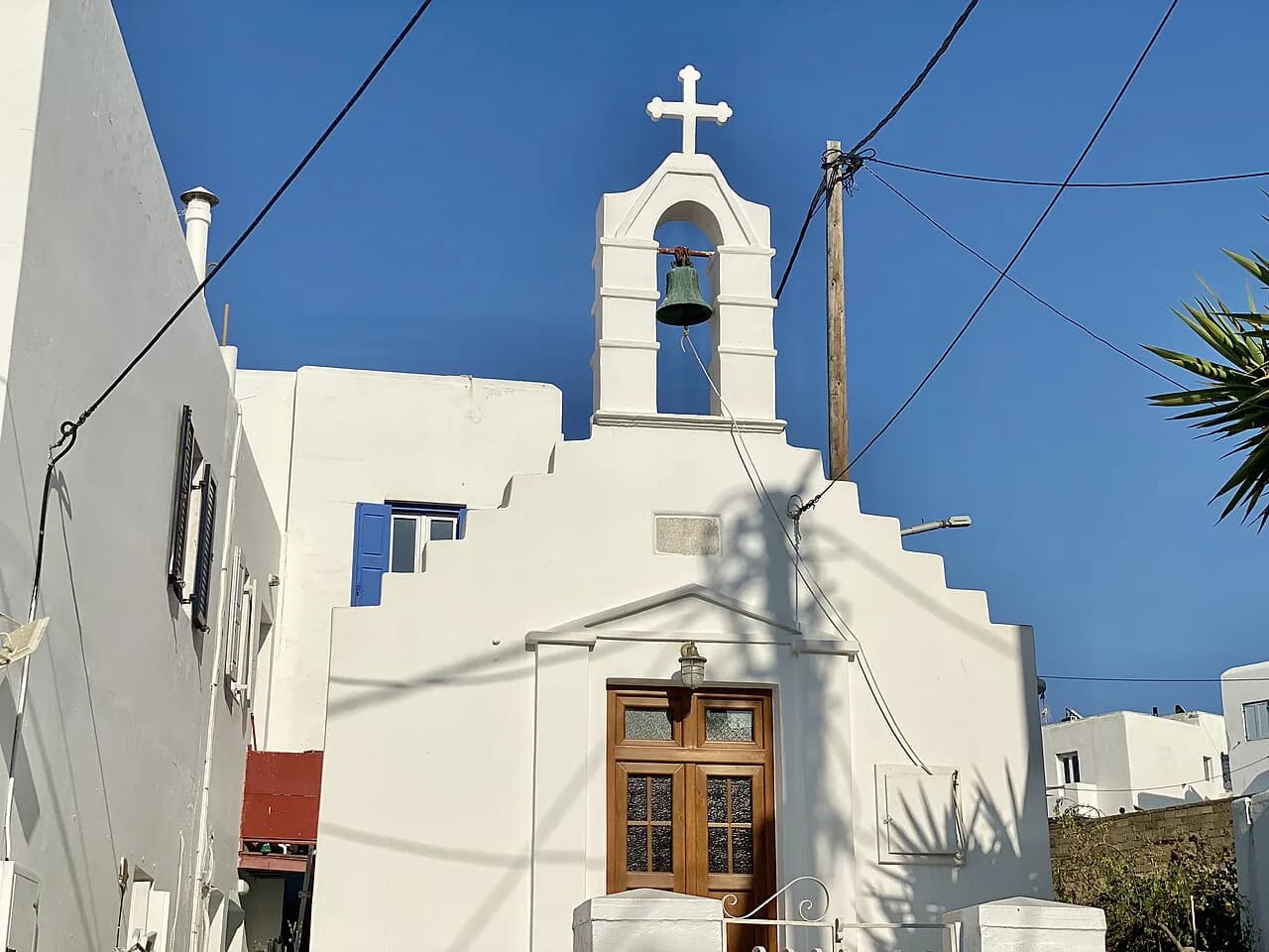 Mykonos Churches: Guide to Paraportiani and Old Town Chapels