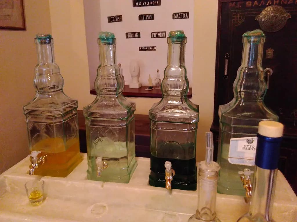Naxos Kitron: What It Is, Where to Taste It & Where to Buy