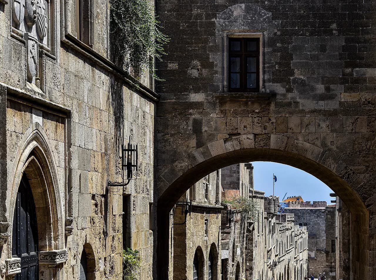 Rhodes History for Visitors: Colossus, Knights, Lindos & Old Town