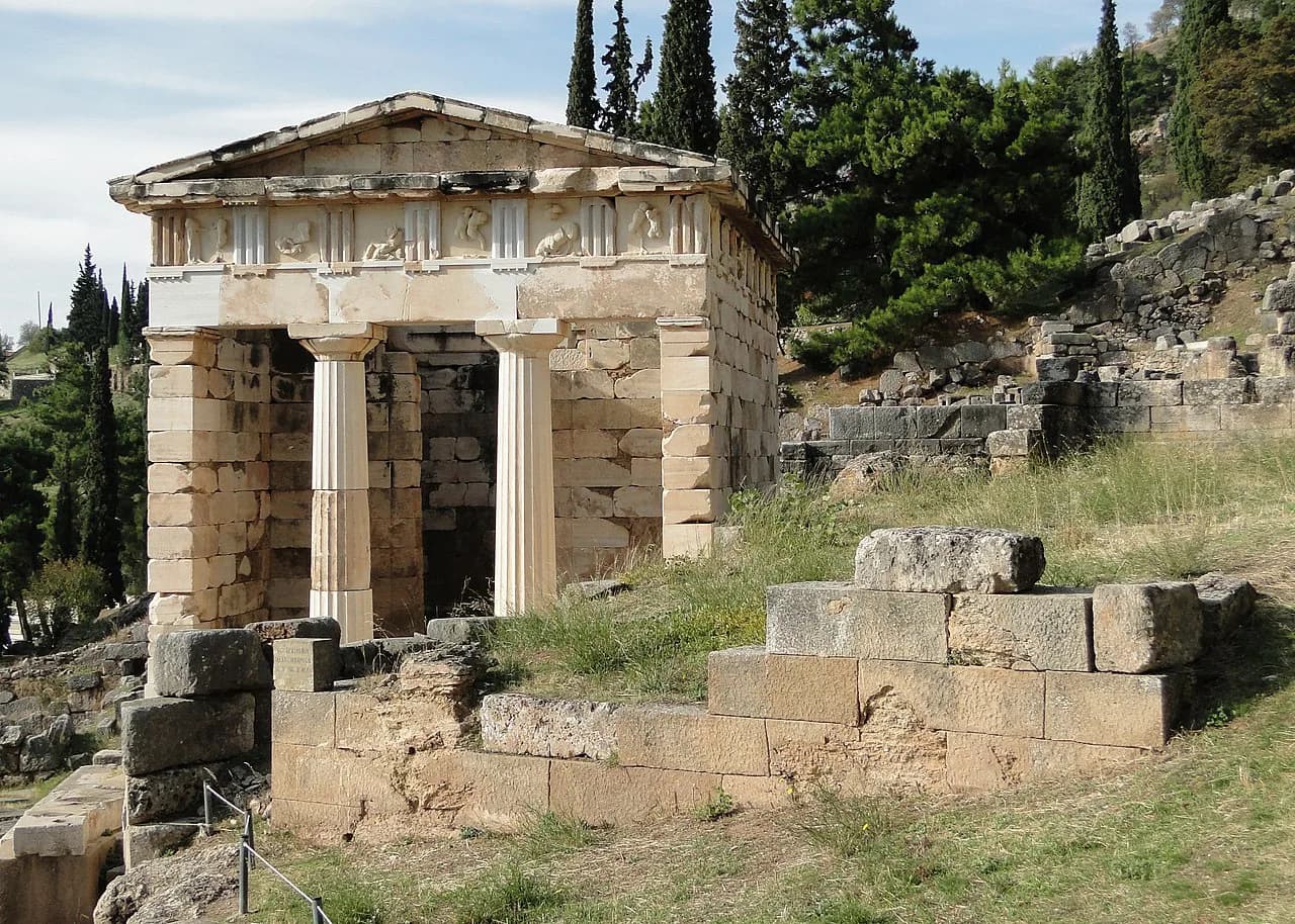 Treasury of the Athenians Delphi: What to See & Decide