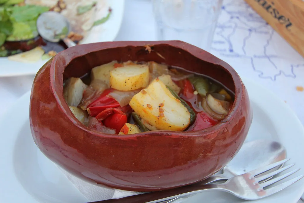 Best Restaurants in Naxos: Town, Beach and Mountain Tavernas