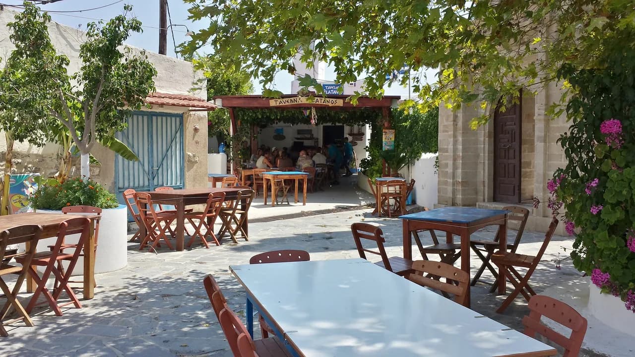 Rhodes Tavernas: Where to Eat in the Old Town and Villages
