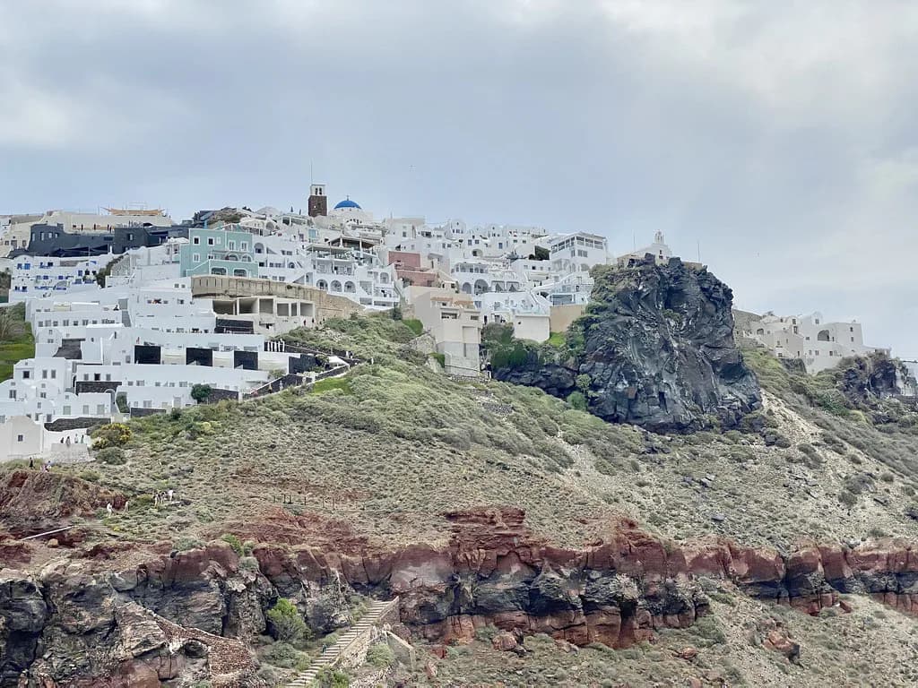 Imerovigli Santorini: Where to Stay and What to See