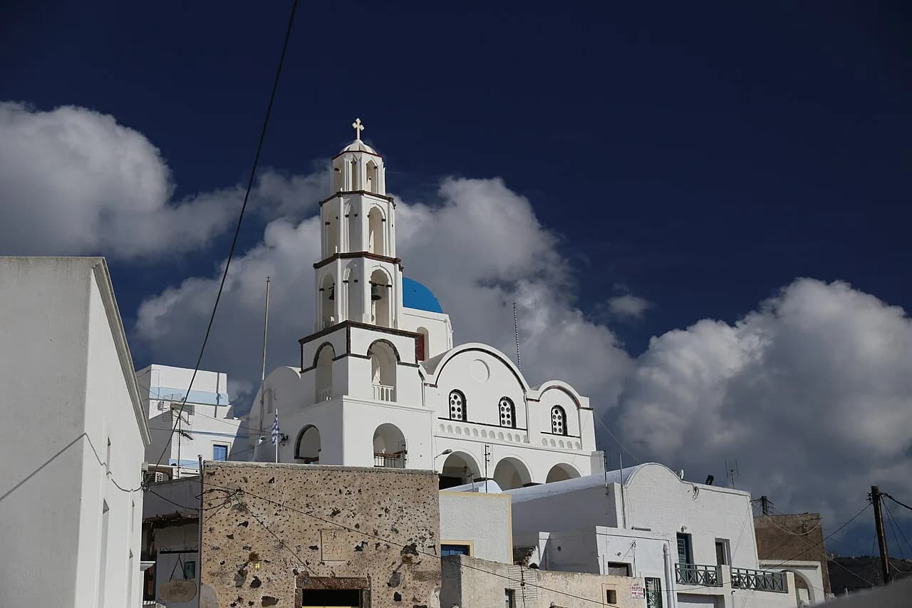 Pyrgos Santorini Guide: Plan Your Visit to Pyrgos Kallistis