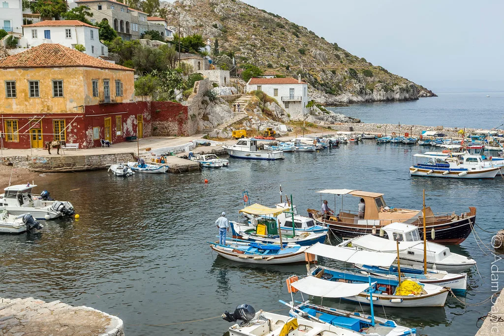 Kamini, Hydra
