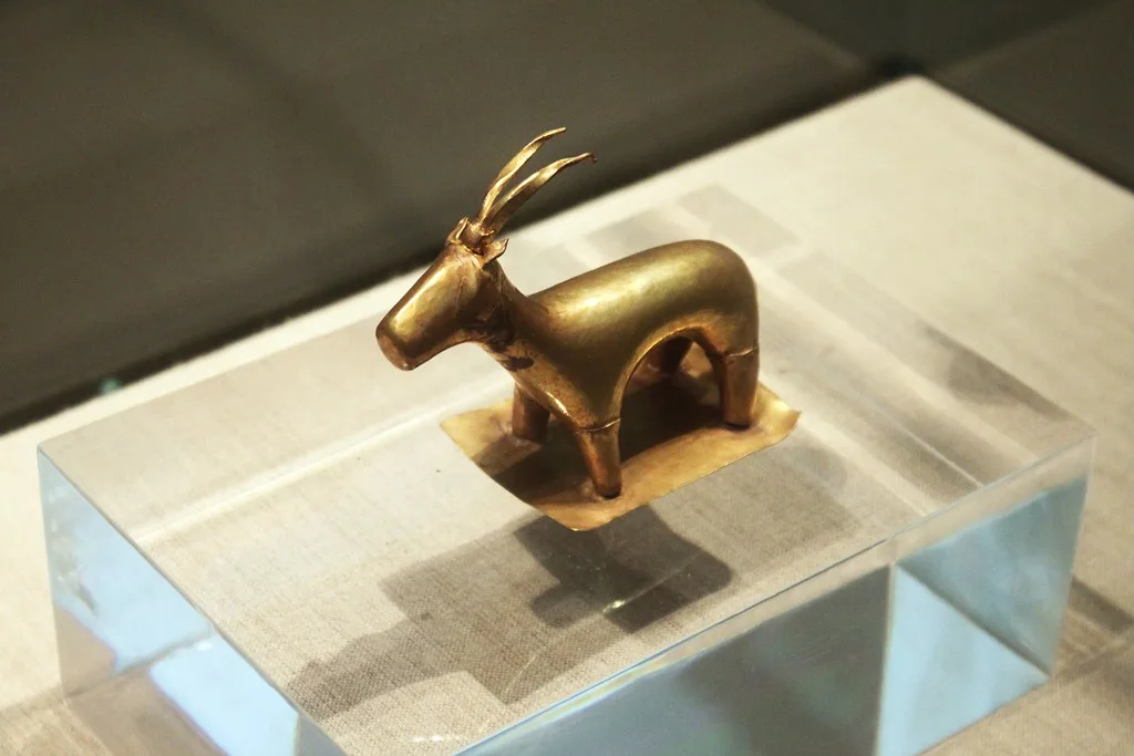 Gold ibex, Santorini