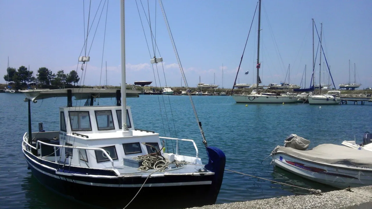 Small harbour at "Erotikos Mare" cafe-bar, Thessaloniki