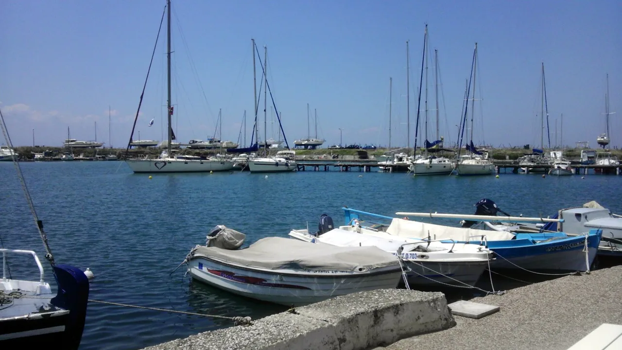 Small harbour at "Erotikos Mare" cafe-bar, Thessaloniki