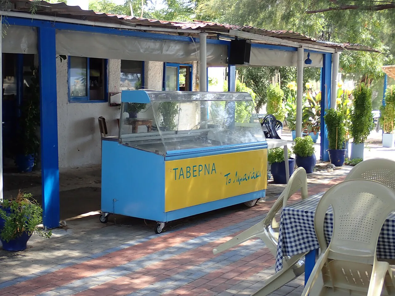Taverna To Limanaki close, Greece