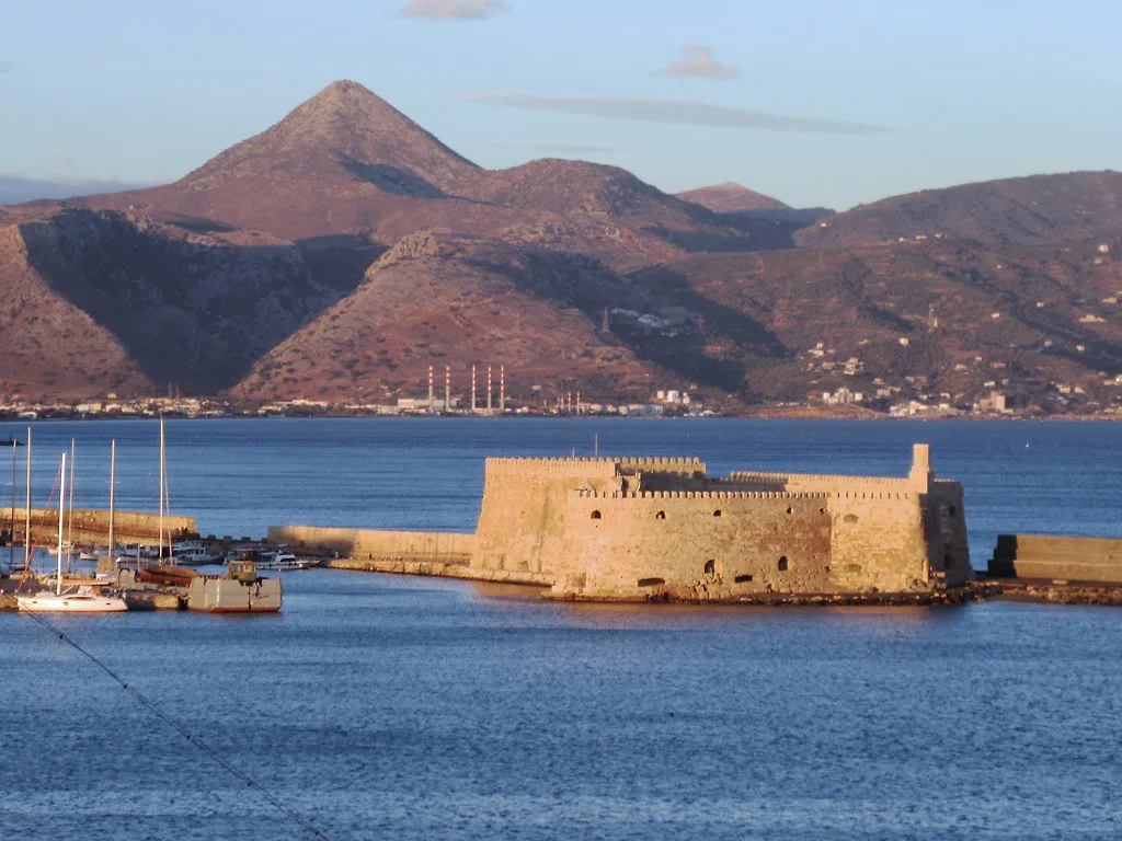 Venue view: Koules Fortress (Rocca a Mare) at the Venetian harbour in Heraklion, Crete. Resized and converted to WebP.