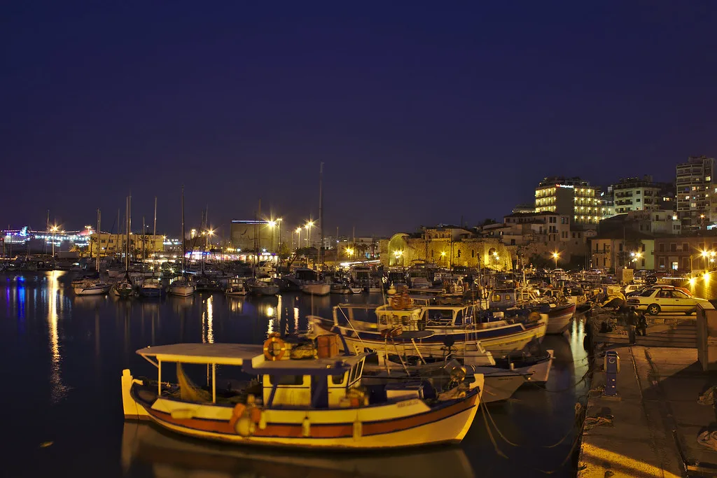 Herkalion Venetian Harbour @ Night, Heraklion