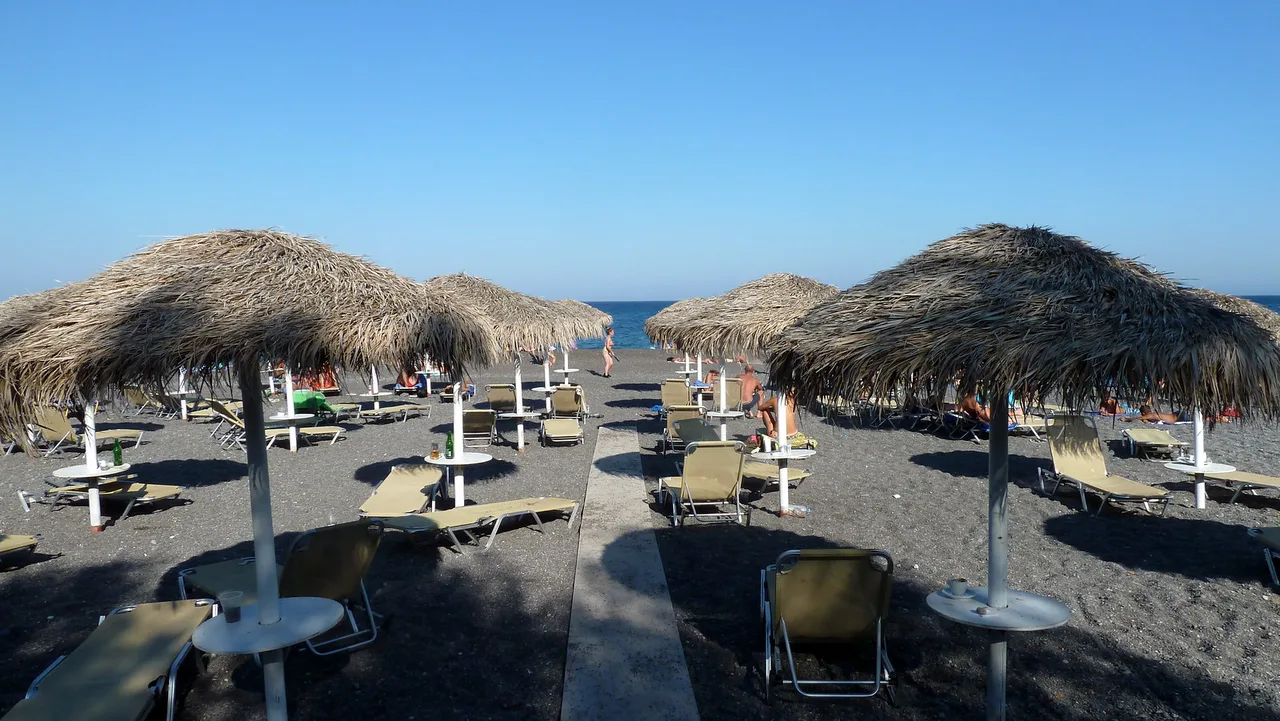 Kamari, Santorini