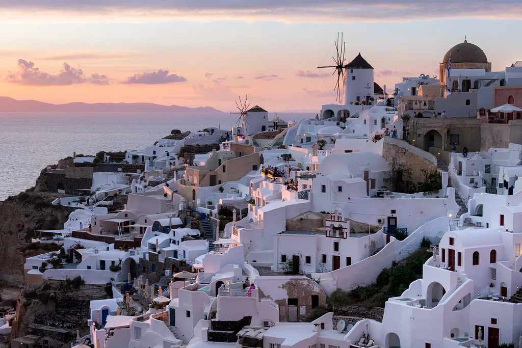 Destination view: Santorini, Greece. Resized and converted to WebP.