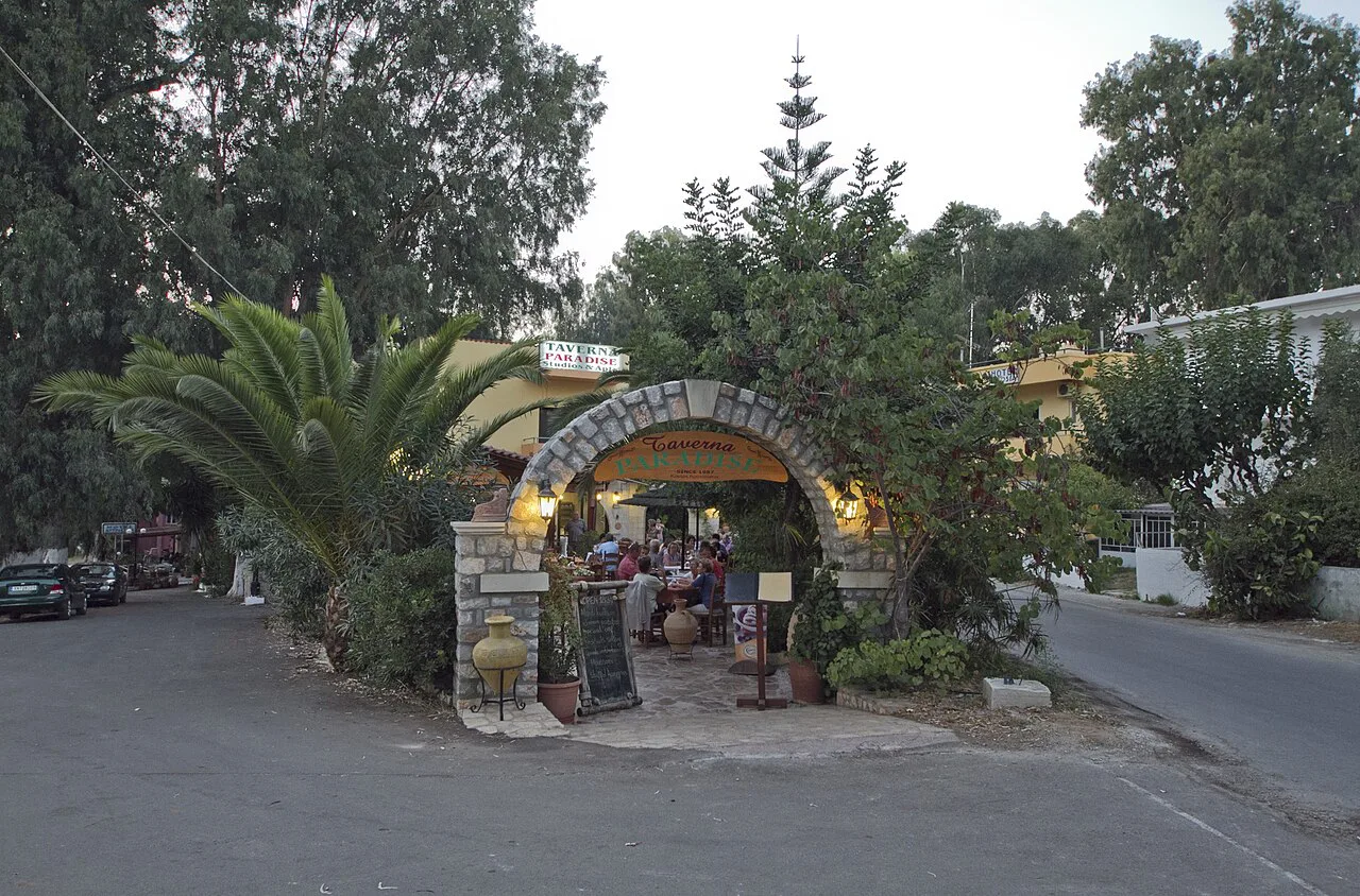 Taverna Paradise, Georgioupoli, Chania, Crete, Greece - panoramio